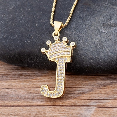 Regal Zircon Crown Initial Necklace: Exquisite Copper Alphabet Pendant Chain Necklace, a Hip-Hop Style Fashion Statement for Women and Men