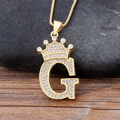 Regal Zircon Crown Initial Necklace: Exquisite Copper Alphabet Pendant Chain Necklace, a Hip-Hop Style Fashion Statement for Women and Men