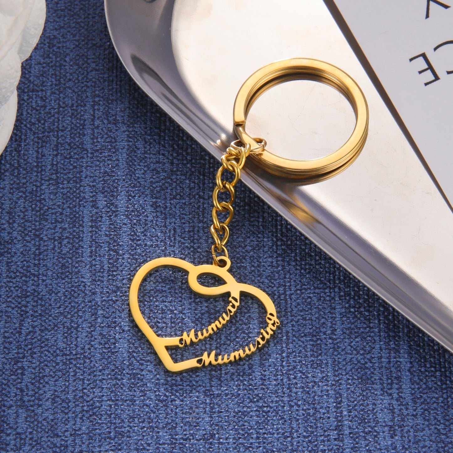 Express Your Identity: Stainless Steel Custom Name Keychain with Heart Design - Personalized and Thoughtful Gift for Family and Loved Ones