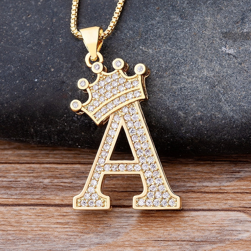 Regal Zircon Crown Initial Necklace: Exquisite Copper Alphabet Pendant Chain Necklace, a Hip-Hop Style Fashion Statement for Women and Men